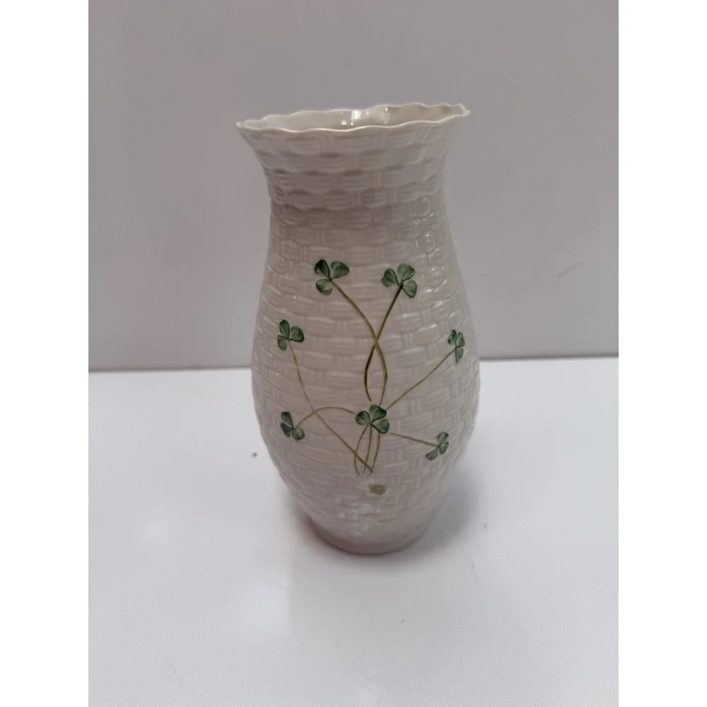 Belleek Pottery Shamrock Kylemore 8